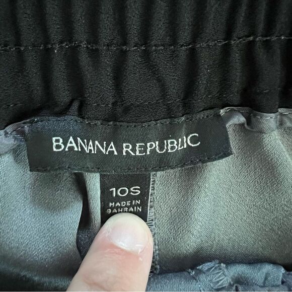 Banana Republic Drapey Crepe Pant Urban Gray Faux Leather Trim Women sz 10 Short - Picture 4 of 8